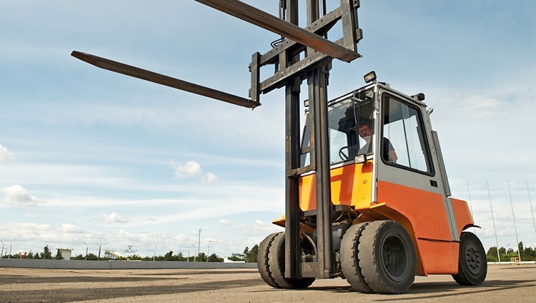 Come scegliere il mezzo da cantiere giusto? 4 criteri da considerare